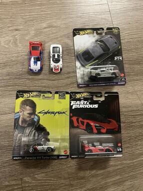 2024 HOT WHEELS PREMIUM CYBERPUNK* *PORSCHE 911 TURBO (930) Comes With All
